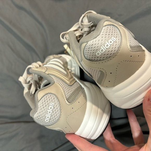 Adidas Tan Eclyptix 2000 Sneakers - Picture 5 of 5